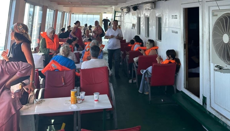 İçerisinde 200 yolcu ve 70 araç vardı! Feribotta yangın sonrası can pazarı