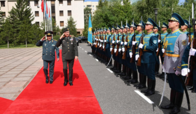 Orgeneral Gürak Astana'da temaslarda bulundu