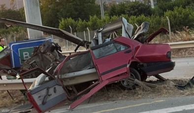 Bariyerlere çarpan otomobilin sürücüsü öldü