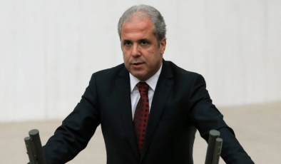 Eski AK Partili vekilden yeni anayasa talebine ilişkin referandum çağrısı