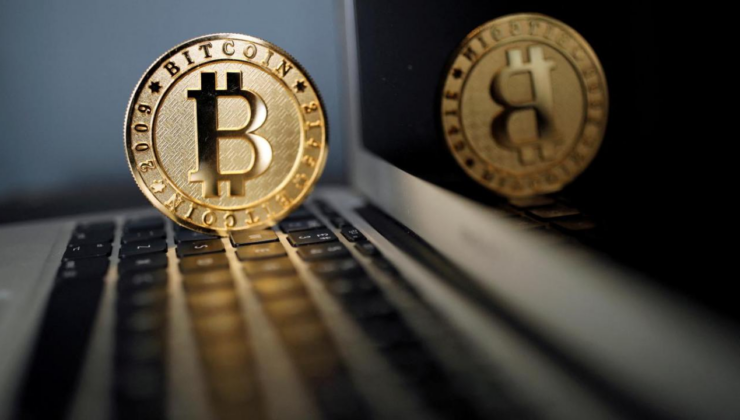 Bitcoin'in fiyatı rekor serisine devam ederek, 122 bin doların üzerine çıktı