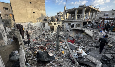 Katil İsrail'in Gazze'deki son saldırılarında 15 Filistinli hayatını kaybetti