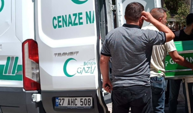 Serinlemek için girdiği Fırat Nehri’nden çıkamadı