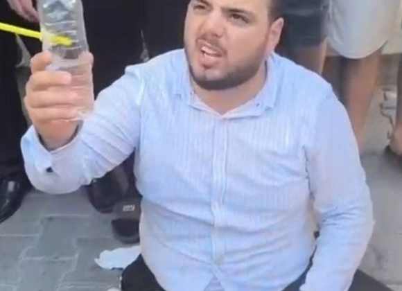 Müezzini bıçakladı!