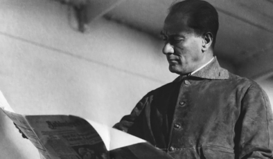 Bakanlıktan 'Atatürk fotoğraflarına yasak' iddialarına yalanlama