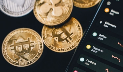 Bitcoin'den tarihi rekor: 122 bin doları aştı