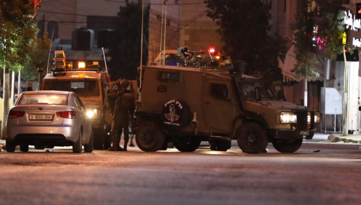 Soykırımcı İsrail askerleri Batı Şeria'da 35 Filistinliyi gözaltına aldı