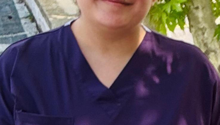 Daha 25 yaşındaydı: Özge hemşire nöbetteyken hayatını kaybetti