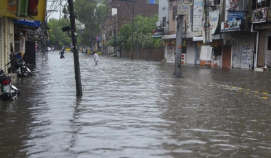 Pakistan'da sel felaketi: 111 ölü