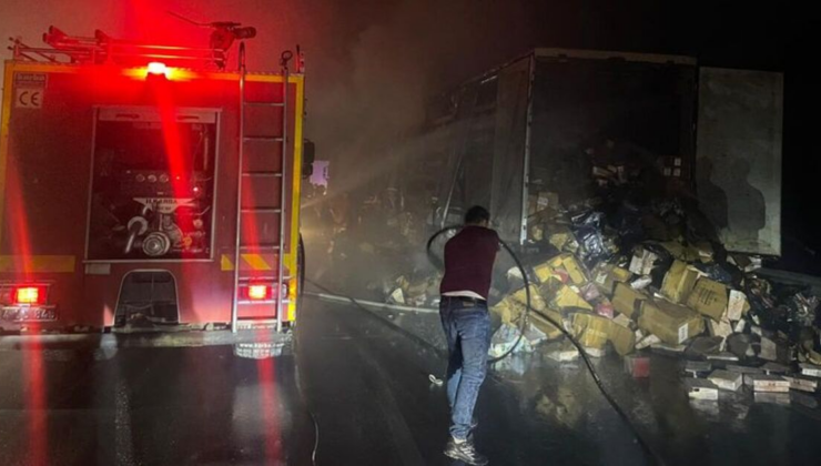Kumaş ve kozmetik yüklü TIR alev aldı