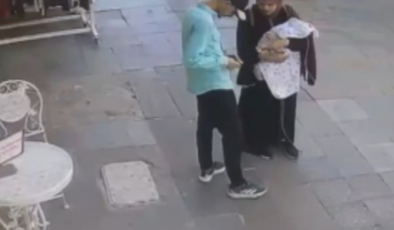 Saniyelik soygunda bir keselik altınını çaldırdı