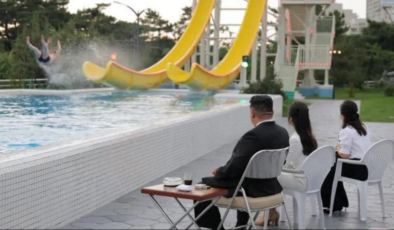 Kuzey Kore'de plaj sezonu açıldı: Ülkenin lideri kaydıraktan kayanları izledi