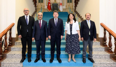 Adalet Bakanı Tunç, DEM Parti heyetini kabul etti