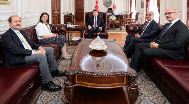 DEM Parti heyeti, Bakan Tunç ile görüştü