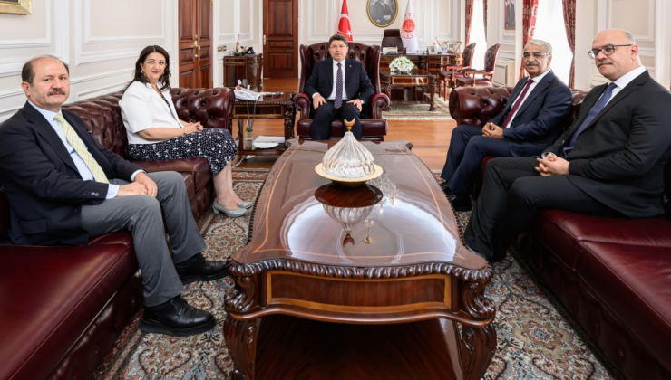 DEM Parti heyeti, Bakan Tunç ile görüştü