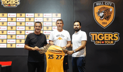 Acun Ilıcalı'nın takımı Hull City sponsorluk anlaşmasını yeniledi