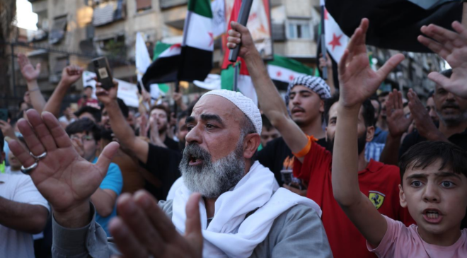 Suriye'de, İsrail'in hava saldırıları protesto edildi