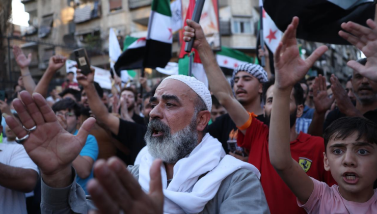 Suriye'de, İsrail'in hava saldırıları protesto edildi