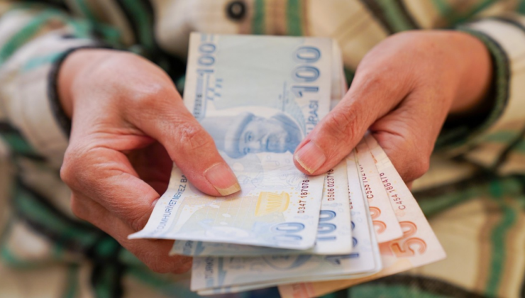 Zamlı emekli maaşları hesaplara yatmaya başlıyor! İşte ödeme takvimi…