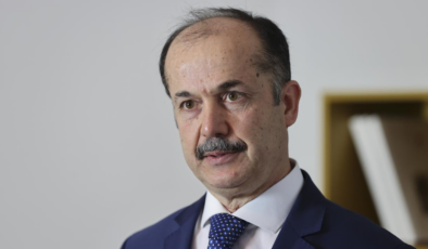 Yolsuzluktan aranan eski Yunus Emre Enstitüsü Başkanı Şeref Ateş yakalandı