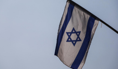 İsrail'de Netanyahu hükümetinden çekilen UltraOrtodoks Şas Partisi'nin bakanları istifa etti