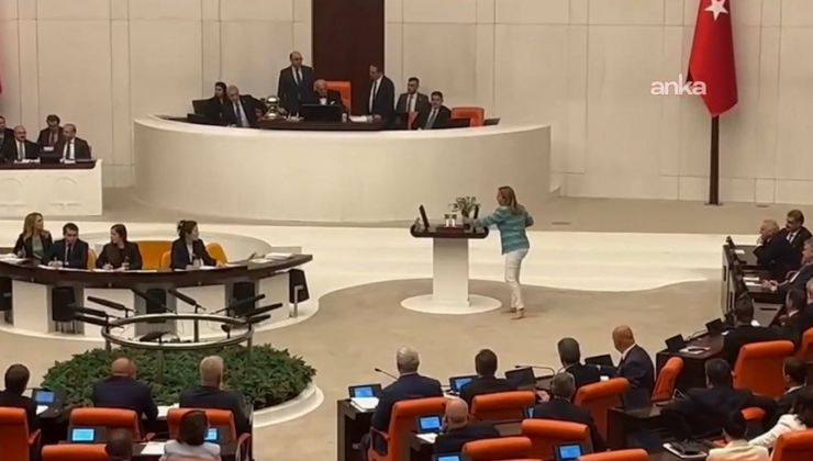 Meclis kürsüsüne neden çıplak ayakla çıktı?