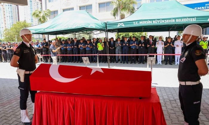 Görevi başında kalp krizi geçiren polis hayatını kaybetti