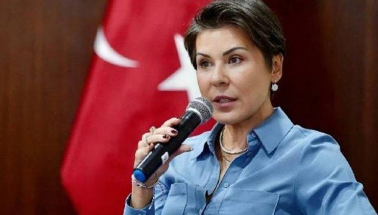 Kadın genel müdürü yerde yatırdılar
