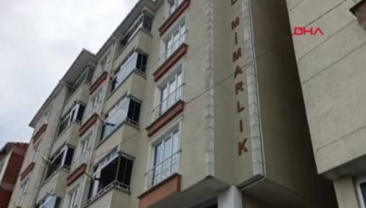 Boşanma aşamasındaki eşini boğazından bıçakladı