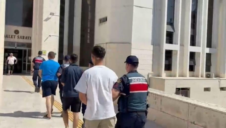 Cezaevinden firar eden hükümlüler denizde yakalandı