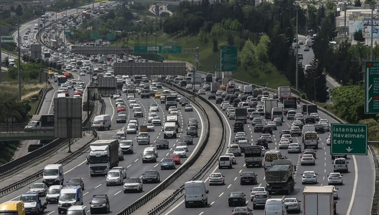 Bakan Yerlikaya açıkladı: Trafik hız levhaları yeniden düzenleniyor