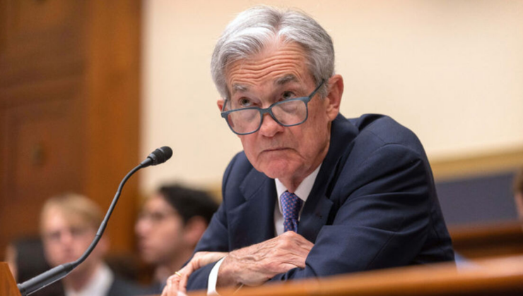 Trump'tan Powell'e tepki: Bir servete mal oldun
