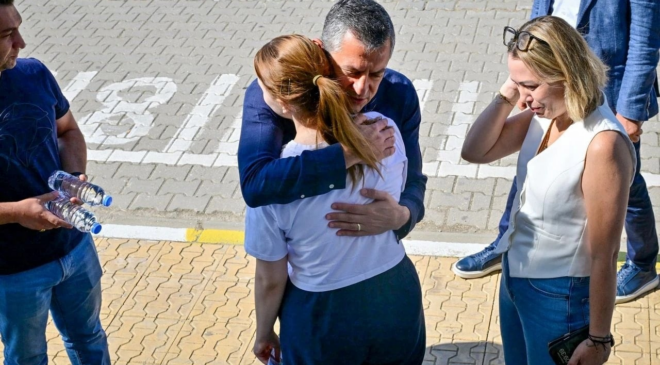 Sınav sonucunu Özgür Özel açıkladı: Nehir Zeyrek babasını gururlandırdı