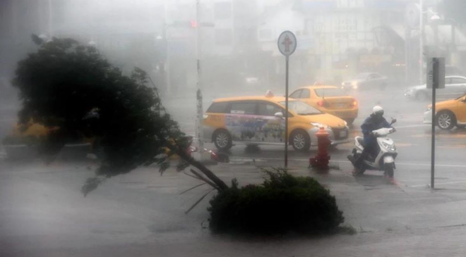 Tur teknesi alabora oldu, 18 Kişi hayatını kaybetti