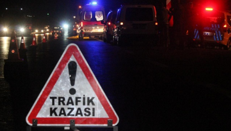 Balıkesir'de 3 araç birbirine girdi: 1 ölü, 7 yaralı