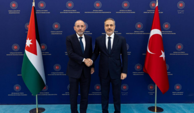 Bakan Fidan, Ürdünlü mevkidaşı ile görüştü