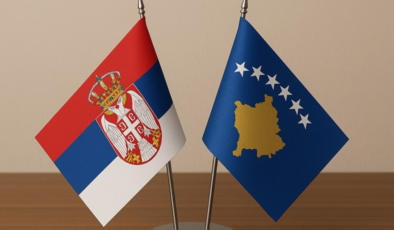 Sırbistan Kosova ile normalleşmeyi durdurdu