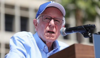 ABD'li Senatör Sanders: ABD, İsrail'e daha fazla askeri yardım yapmamalı