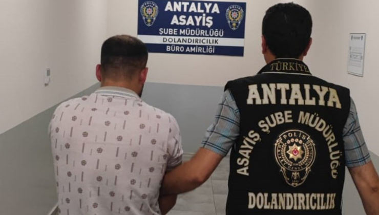 Sahte istihbaratçı suç üstü yakalandı