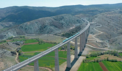 Türkiye'nin bölgesel demir yolu projesine 2,4 milyar euroluk yeşil finansman