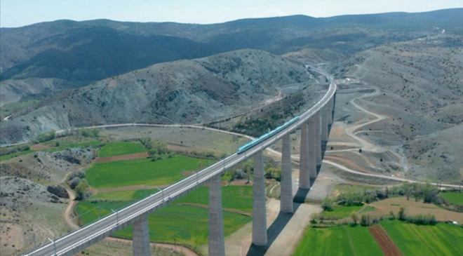 Türkiye'nin bölgesel demir yolu projesine 2,4 milyar euroluk yeşil finansman