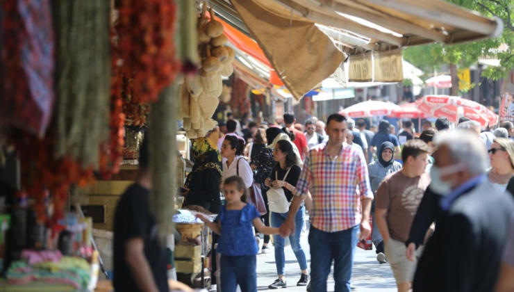 Yerli turistler ilk çeyrekte 76 milyar lira seyahat harcaması yaptı