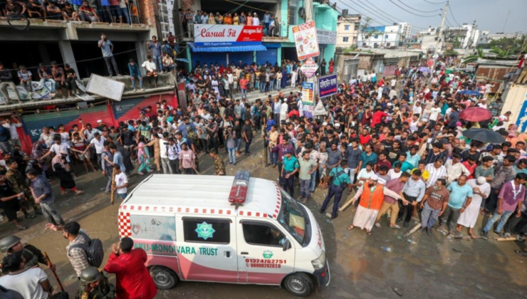 Bangladeş'te askeri eğitim uçağı okul kampüsüne düştü: 25'i çocuk 27 kişi öldü