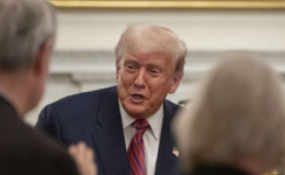 Trump yönetimine dava