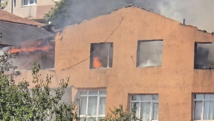 Beykoz'da yangın: 4 kişi mahsur kaldı