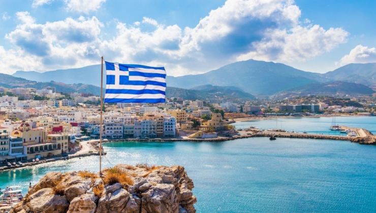 Yunanistan aşırı sıcak nedeniyle çalışma saatlerine sınırlama getirdi
