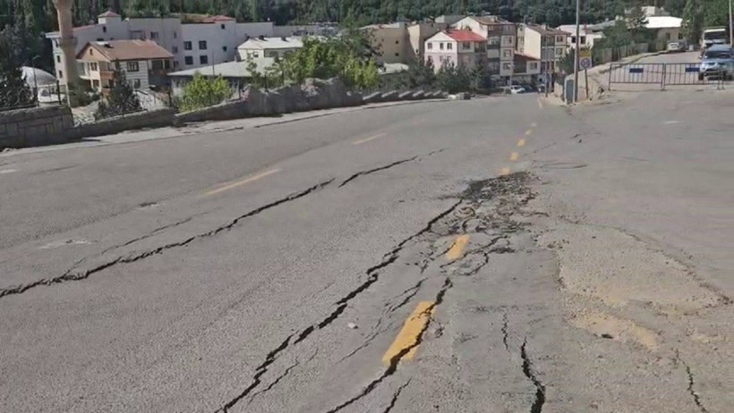 Erzurum'da heyelan! 70 köy boşaltıldı - Resim : 1