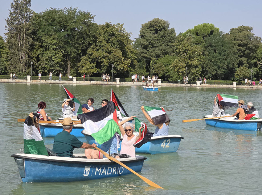 Madrid'deki Retiro parkında Filistin'e destek gösterisi düzenlendi - Resim : 1