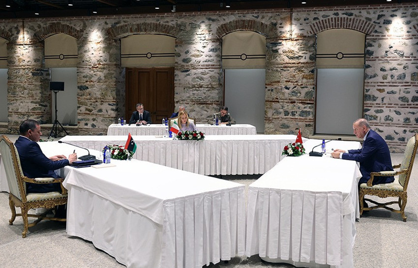İstanbul'da Akdeniz Zirvesi: Erdoğan-Meloni-Dibeybe görüşmesi sona erdi - Resim : 1
