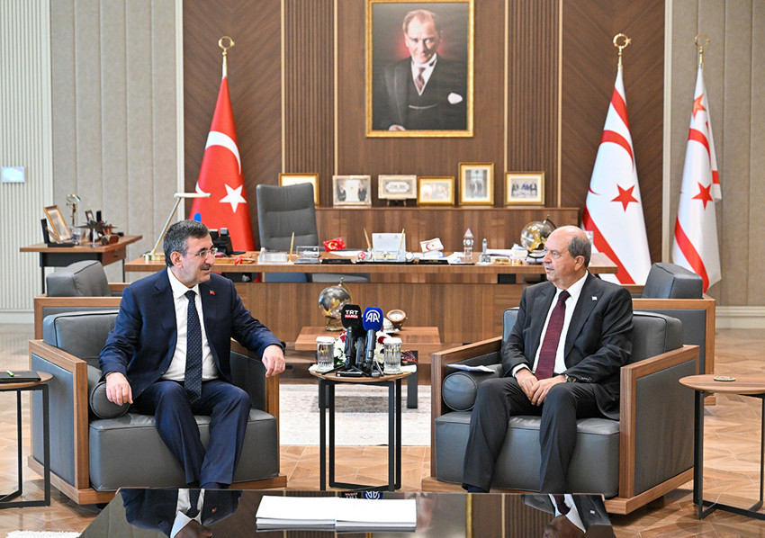 KKTC Cumhurbaşkanı Tatar: Egemenliğimizi tanımadan resmi müzakerelere başlamayız - Resim : 1